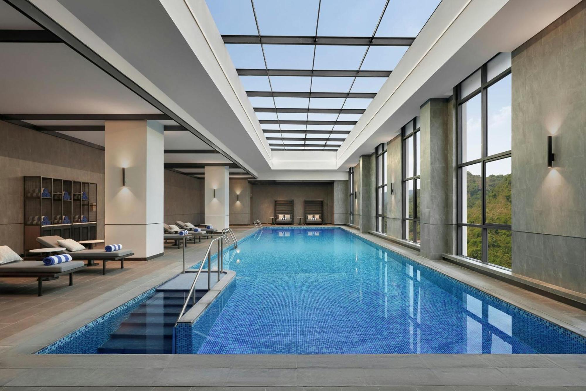 Four Points By Sheraton Ха Жианг Екстериор снимка