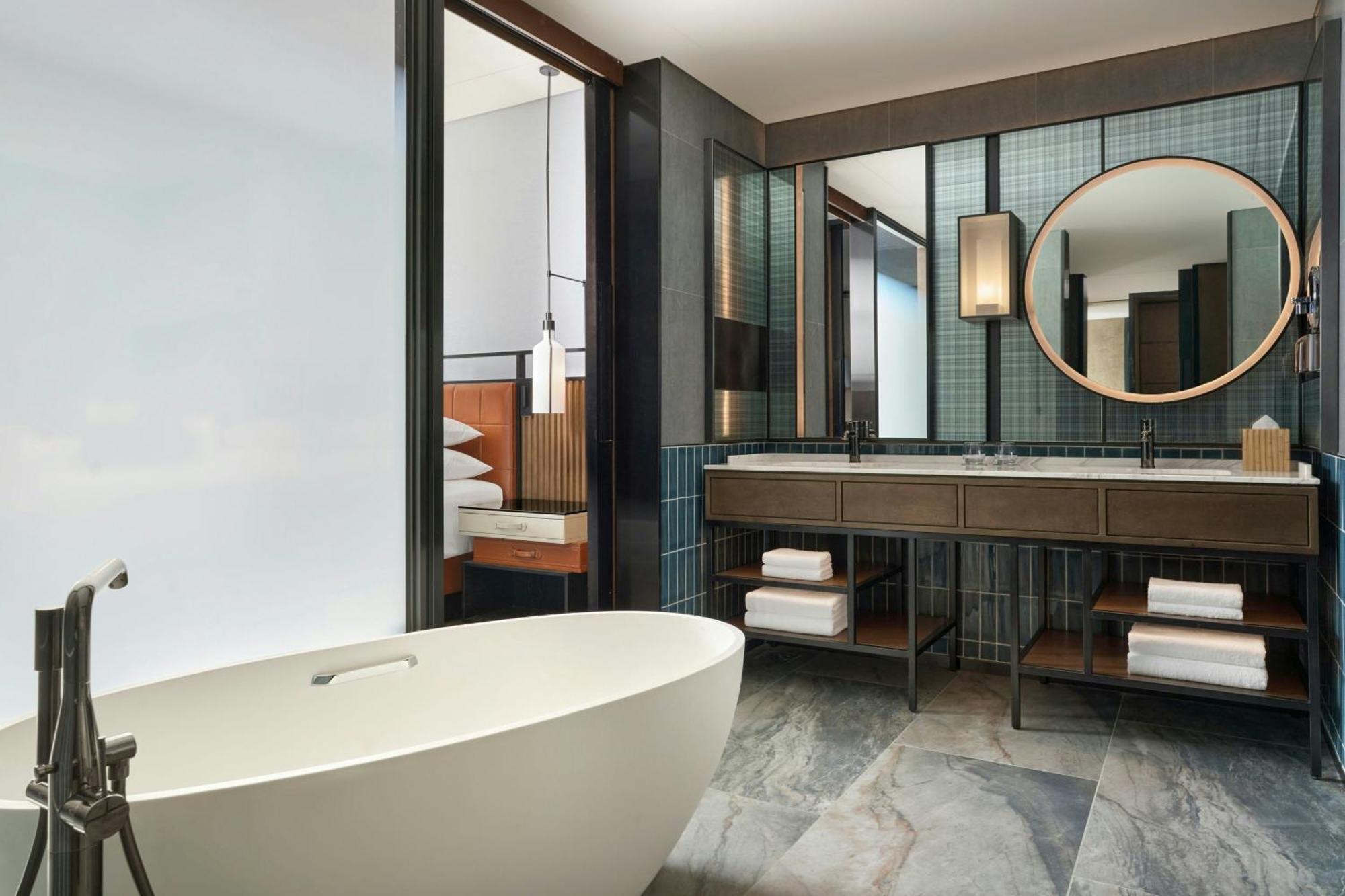 Four Points By Sheraton Ха Жианг Екстериор снимка